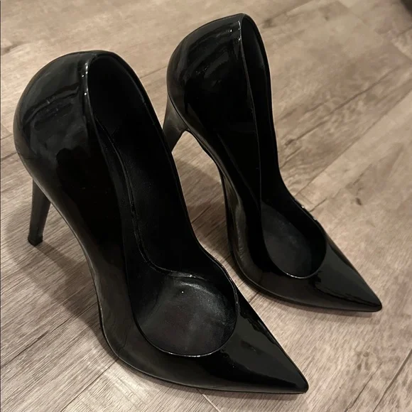 Tamara Mellon black patent leather pump - Picture 3 of 5